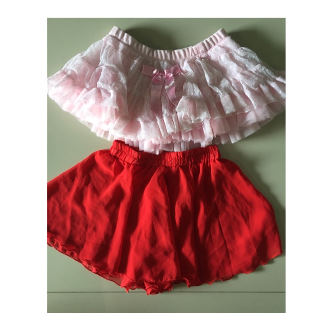 Thanh lý - chân váy Đỏ bé gái