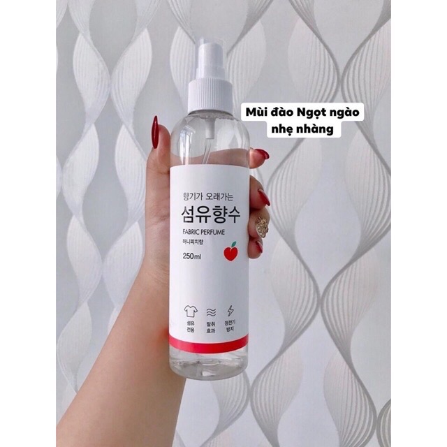 Xịt thơm quần áo Hàn quốc Fabric Perfume 250ml ( sẵn - có bill) | BigBuy360 - bigbuy360.vn