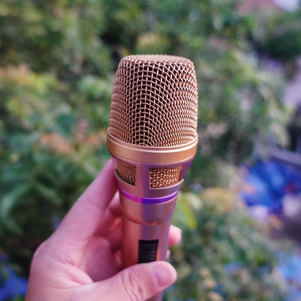 Micro Shunison SN-699A . Micro Karaoke thiết kế đẹp Độ chống hú, chống nhiễu, lọc âm tốt