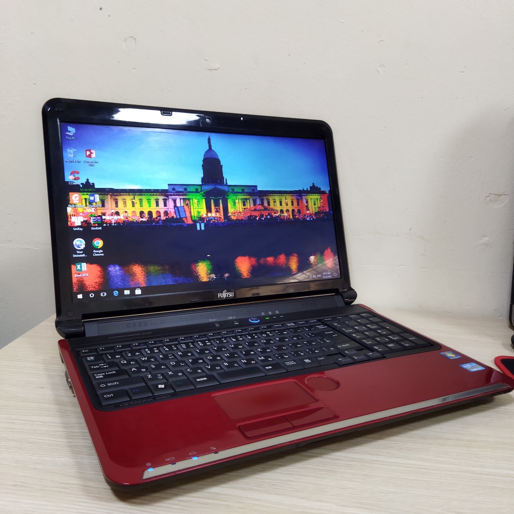 Laptop Cũ hiệu Fujitsu  bền bỉ , mạnh mẽ, có bảo hành