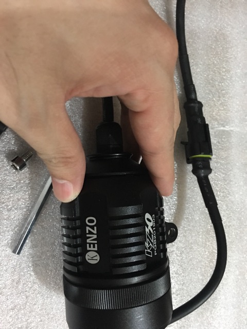 Kenzo kz30 chính hãng siêu sáng 40-60w zoom to nhỏ