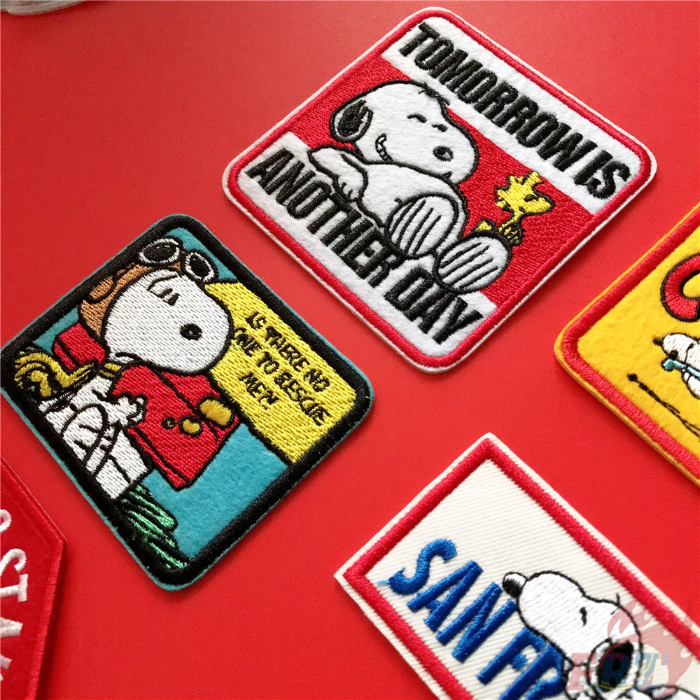 Miếng vải vá quần áo dạng ủi hình Snoopy