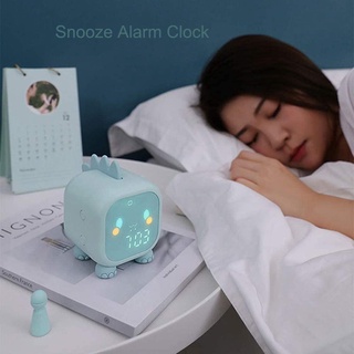 Đồng hồ báo thức điện tử hình vuông màu xanh lá dễ thương
