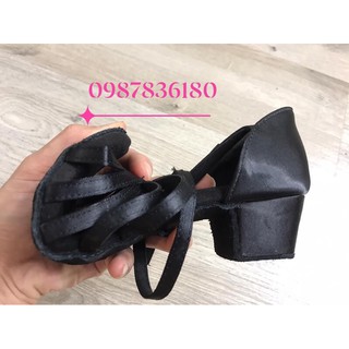 Giày dép khiêu vũ trẻ em( Sẵn 26-36)