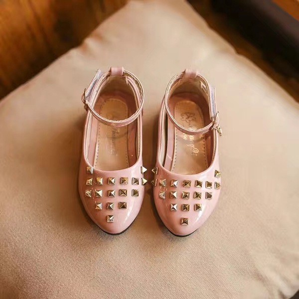 Giày đinh mẫu mới 2017 | BigBuy360 - bigbuy360.vn