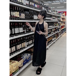 Đầm maxi đen hở lưng thắt dây cổ xinh xắn