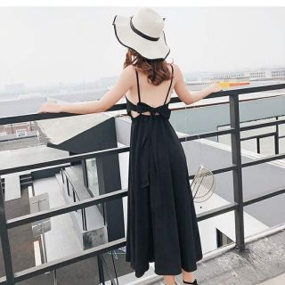 Mãi voan hai day nơ lưng