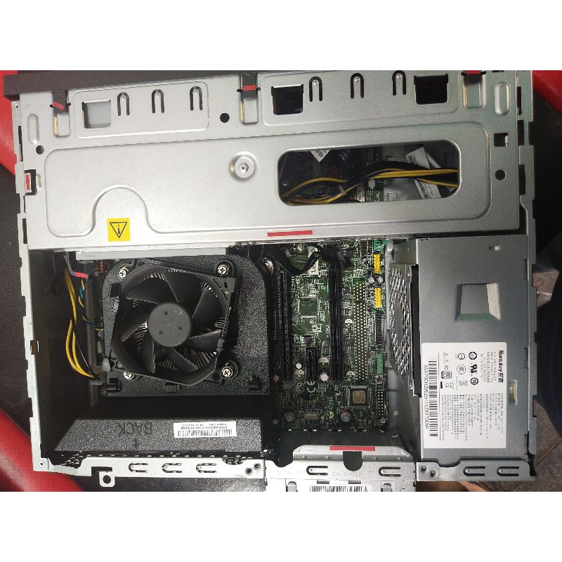 Combo máy tính để bàn Lenovo Thinkcentre và màn hình AOC | BigBuy360 - bigbuy360.vn