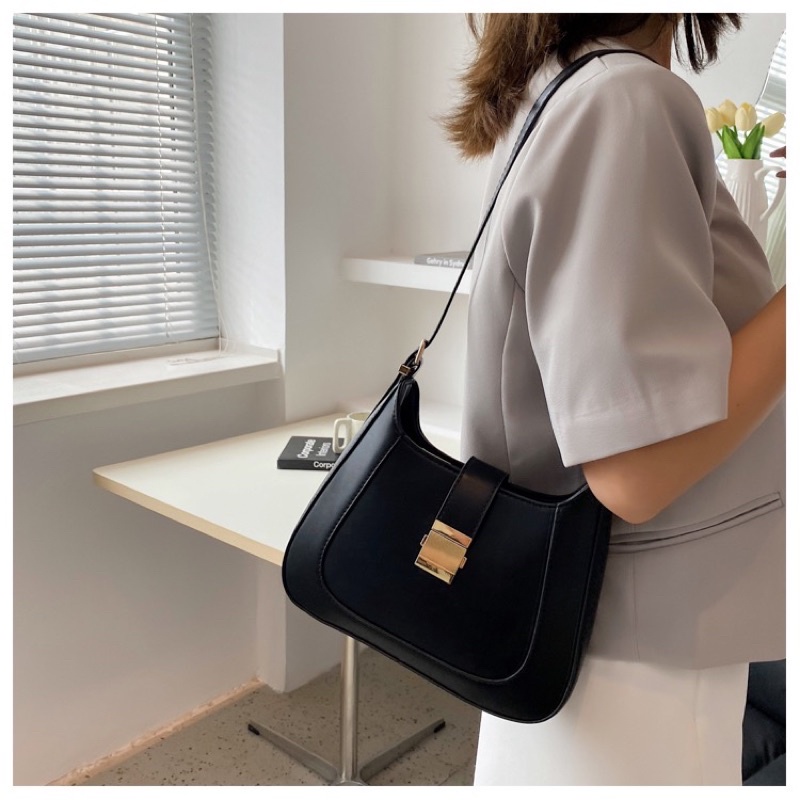 Túi đeo chéo Shin Min Ah vintage