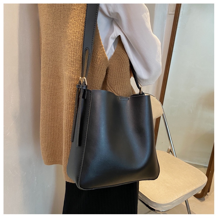 Túi xách tote da Pu cao cấp kẹp nách đeo chéo nl.Store L07