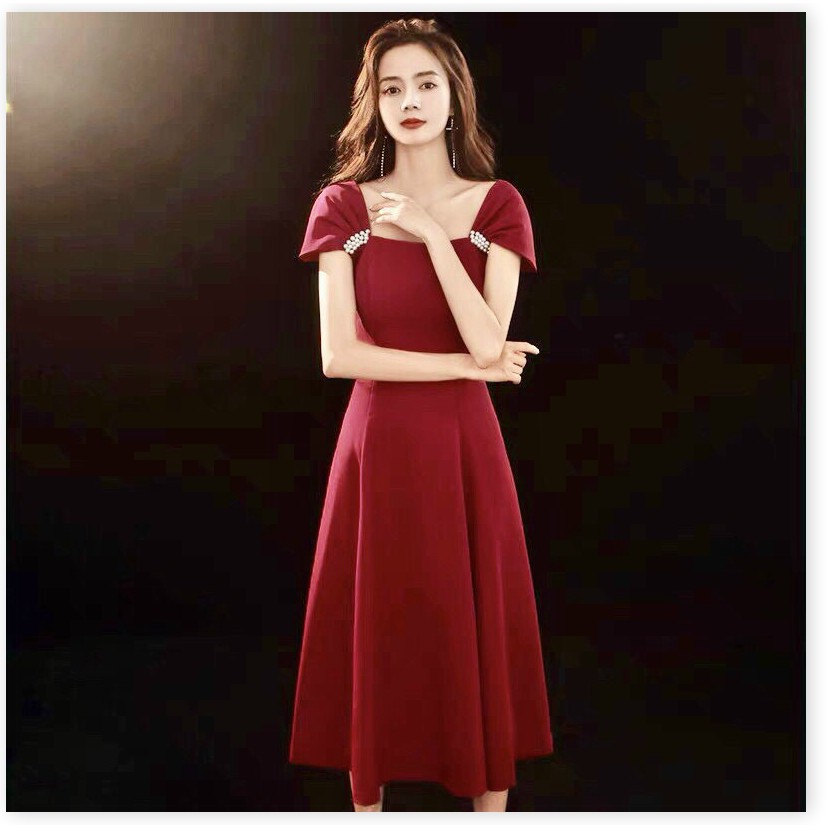 ĐẦM UMI ĐÍNH NGỌC ĐỎ TRƠN NHƯNG KHÔNG KÉM PHẦN QUAN TRỌNG THỜI TRANG KOKO MI