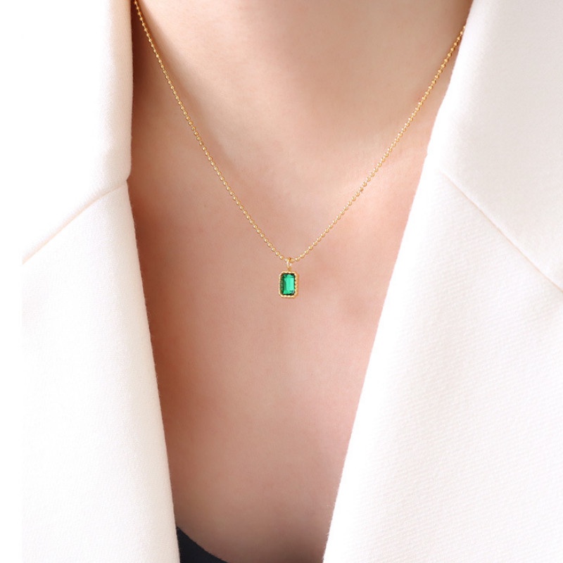 Dây Chuyền Dây Bi Mặt Đá Nhân Tạo Màu Xanh Lá Titan Ko Han Rỉ TT 3957