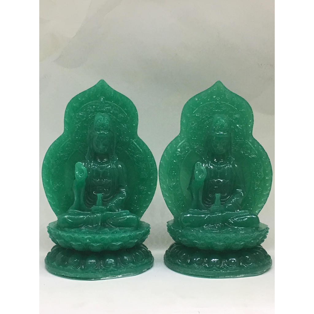 Tượng Phật Bà Quan Âm Đá poly màu xanh ngọc cao 15 rộng 8 cm.Gía 109000