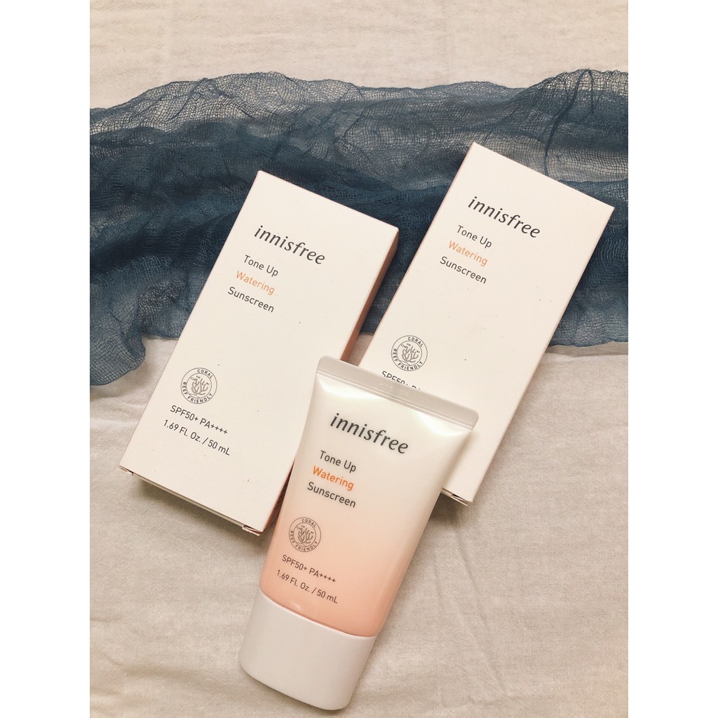 Kem Chống Nắng Innisfree Tone Up Watering Sunscreen SPF50+PA++++ dành cho da khô