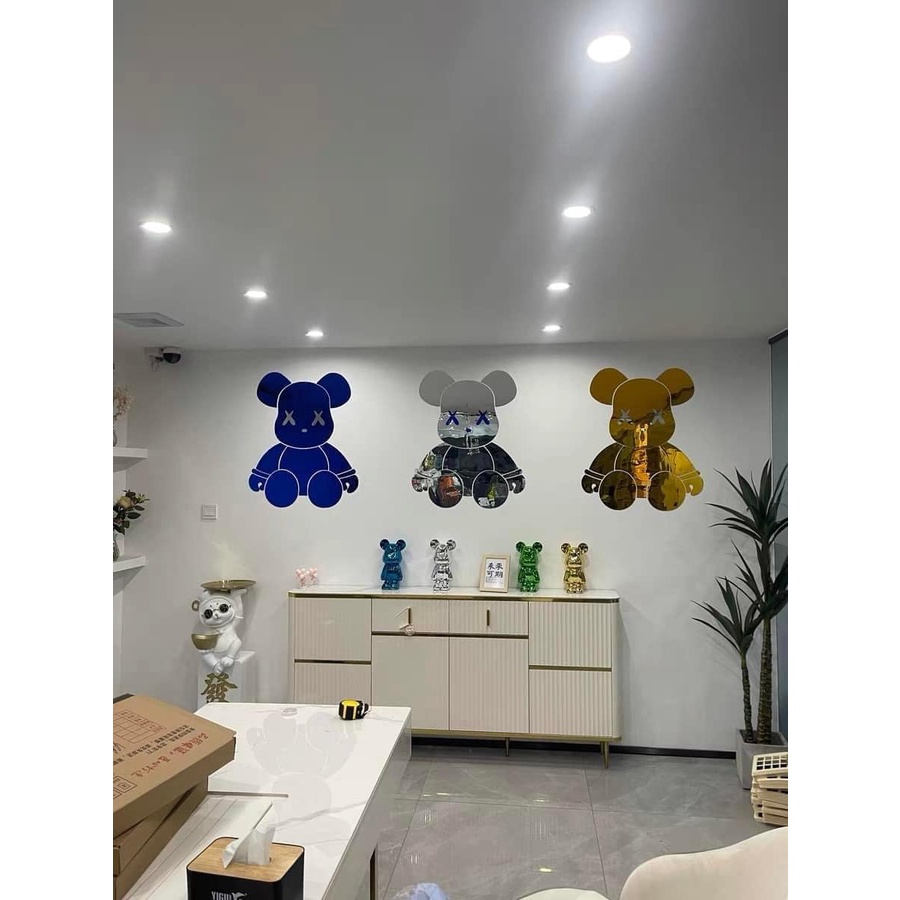 Gấu Bearbrick Tráng Gương Dán Tường decor phòng
