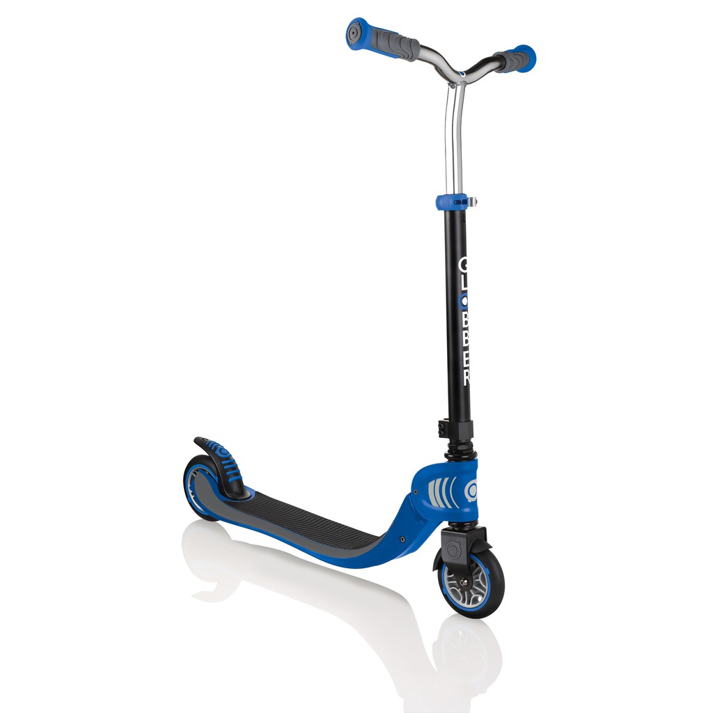 Xe trượt scooter 2 bánh gấp gọn Globber Flow 125 cho trẻ em từ 6 tuổi - Đen/Xanh da trời