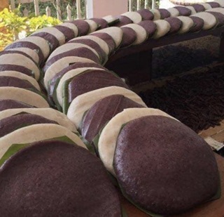 Bánh dày dân tộc H’mông