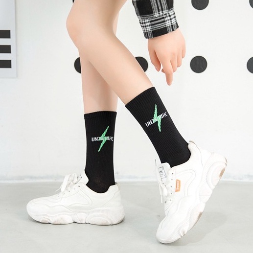 Vớ cotton Cổ Cao in Họa Tiết Trắng Đen Phong Cách Hàn Quốc Cho Nữ