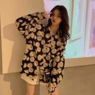 ÁO SƠ MI LOANG HOA CÚC DÀI TAY FORM RỘNG HOT - ÁO POLO CỔ BẺ HOA LÁ NỀN ĐEN ULZZANG VINTAGE ◦