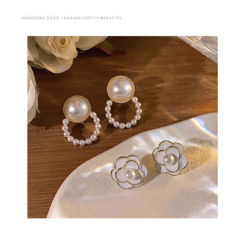 Khuyên Tai Dạng Móc Hình Cánh Bướm Đính Ngọc Trai Nhân Tạo Phong Cách Hàn Quốc Hàng Mới 2023 Dành Cho Bạn Nữ