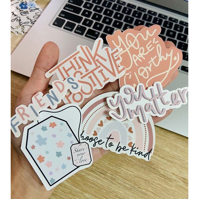 Die-cut, cắt bế ảnh in theo yêu cầu, có cán bóng bền màu, decan dán được ,trang trí khung 3D, sổ scrapbook