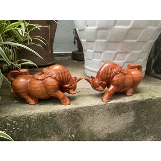 Tượng con trâu gỗ hương