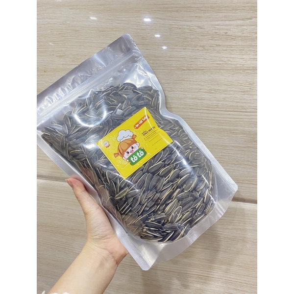 Giỏ quà tết ăn vặt cho các bạn trẻ | BigBuy360 - bigbuy360.vn