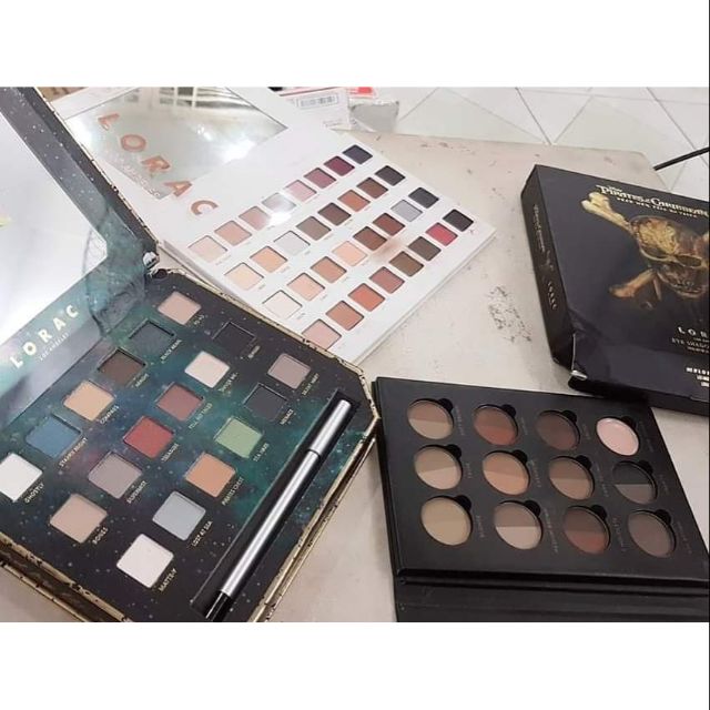 2 bảng màu mắt LORAC