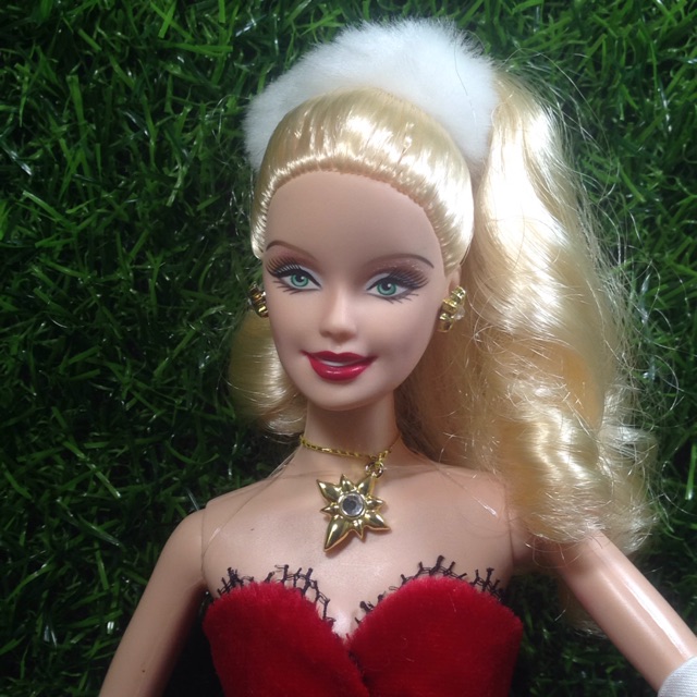 Búp bê Barbie muse holiday