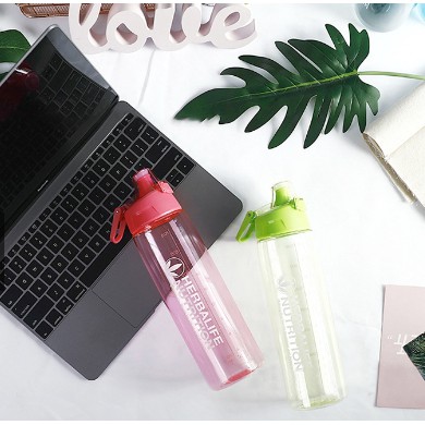 Bình đựng nước HBL, chịu nhiệt, có tay cầm.