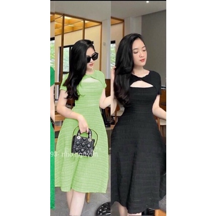 Đầm Xốp Dáng Dài Khoét Xoắn Ngực Tay Ngắn