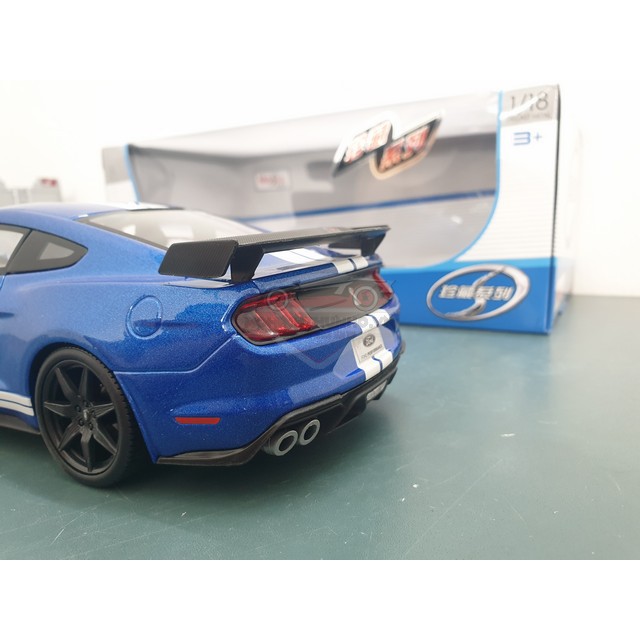 Xe mô hình Ford Mustang 2020, tỉ lệ 1:18, màu xanh