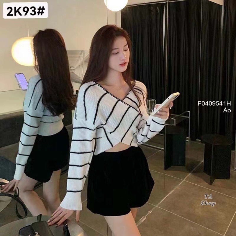 Áo Len đắp chéo ngực bẹt vai sọc kẻ TT0409