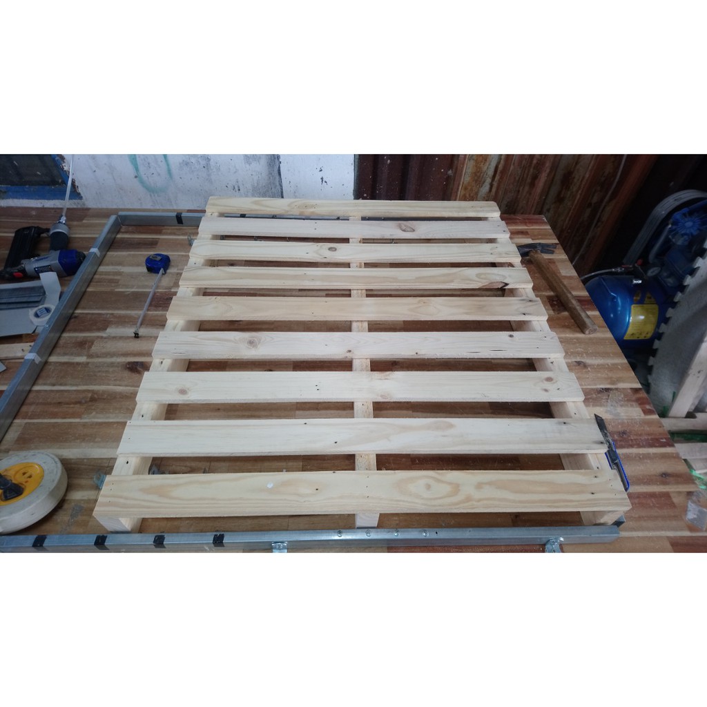 Giường Pallet gỗ thông 1.2m*2m tại TPHCM – Tiệm Decor Nhà Sóc