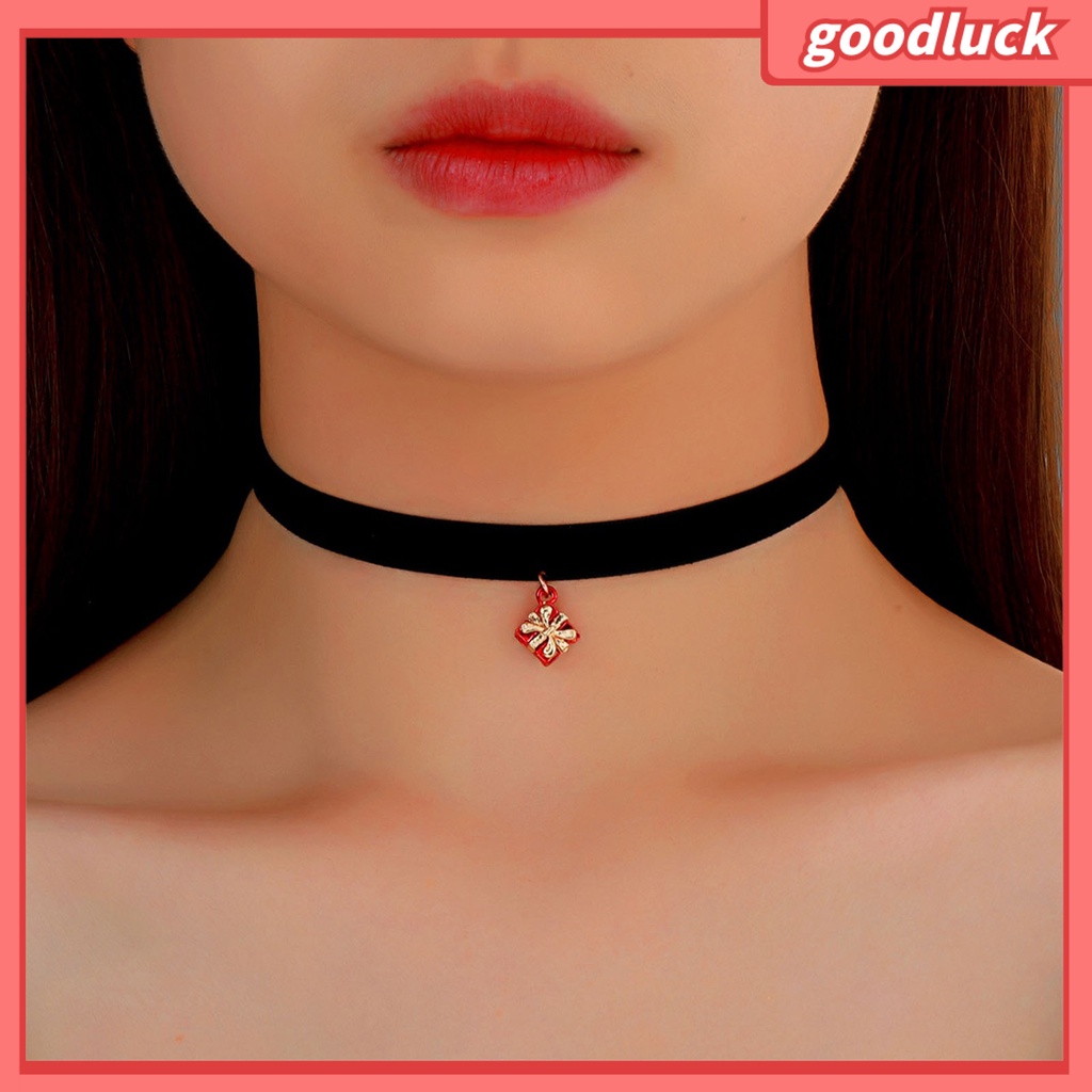 Vòng Cổ Choker Bằng Nhung Mặt Hình Cây Thông Giáng Sinh Dành Cho Nữ