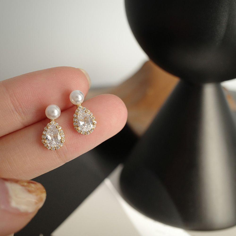 Bông Tai Hình Giọt Nước Đính Đá Thời Trang Sang Trọng Cho Nữ