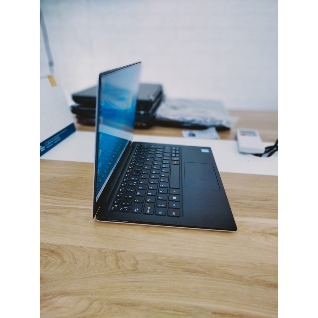 Laptop Xách Tay Dell Xps 13-9370 I7 8550U/ 16GB/ 512GB SSD PCIE/ 13.3″4K Touch / Win 10