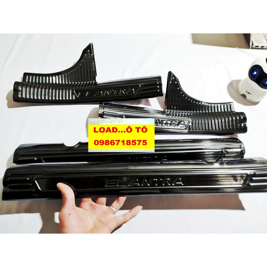 Ốp Bậc Cửa, Nẹp Bước Chân Xe  Huyndai Elantra 2022-2018 Chất Liệu Titan Cao Cấp,Nẹp Bước Chân Elantra 2018-2022