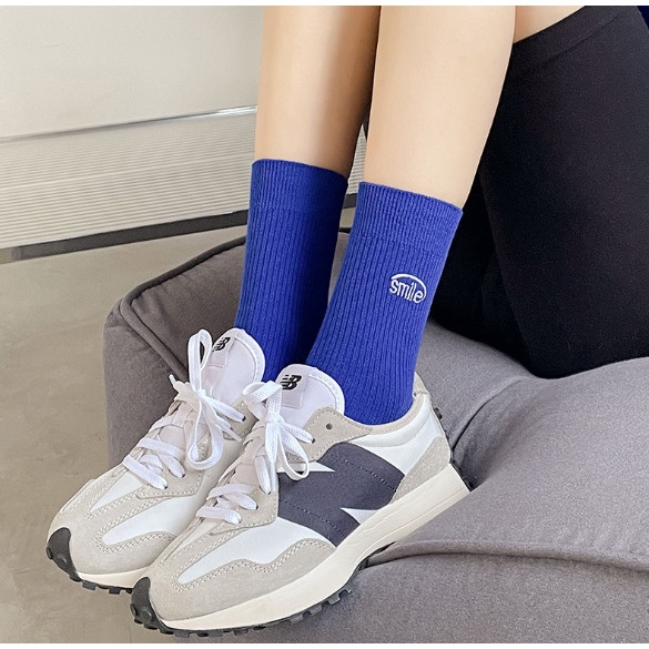 Vớ Tất XANH mặt cười cao cổ Nam Nữ phong cách trẻ trung, năng động.