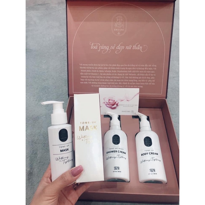 Sữa tắm trắng da body Hàn Quốc (200ml) tặng làm hồng nhũ hoa và vùng kín | BigBuy360 - bigbuy360.vn