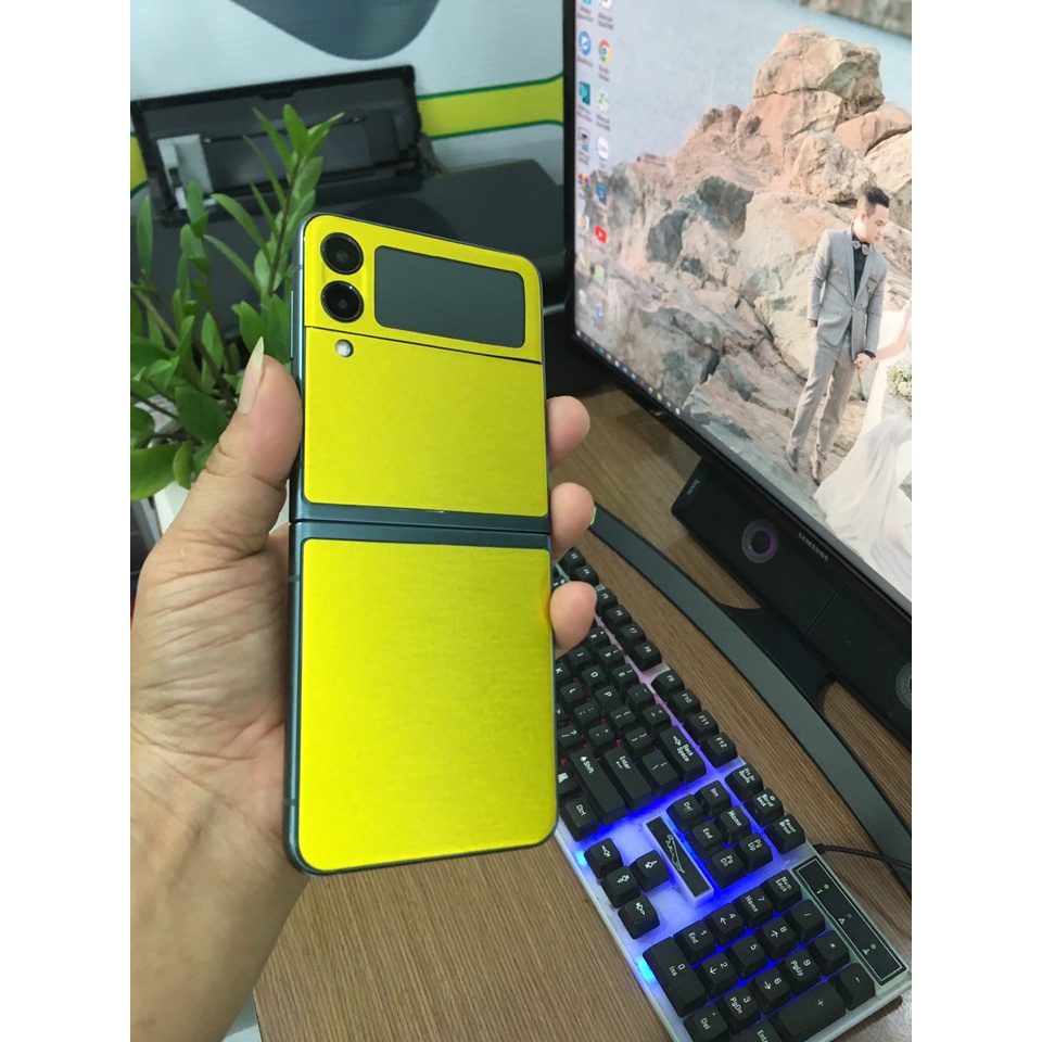 Miếng Dán skin lưng cho Samsung Z Flip 4 / Z Flip 3 5G / Z Fold 4 / Z Fold 25G / Z Fold 3 5G, chống trầy xước, vân tay