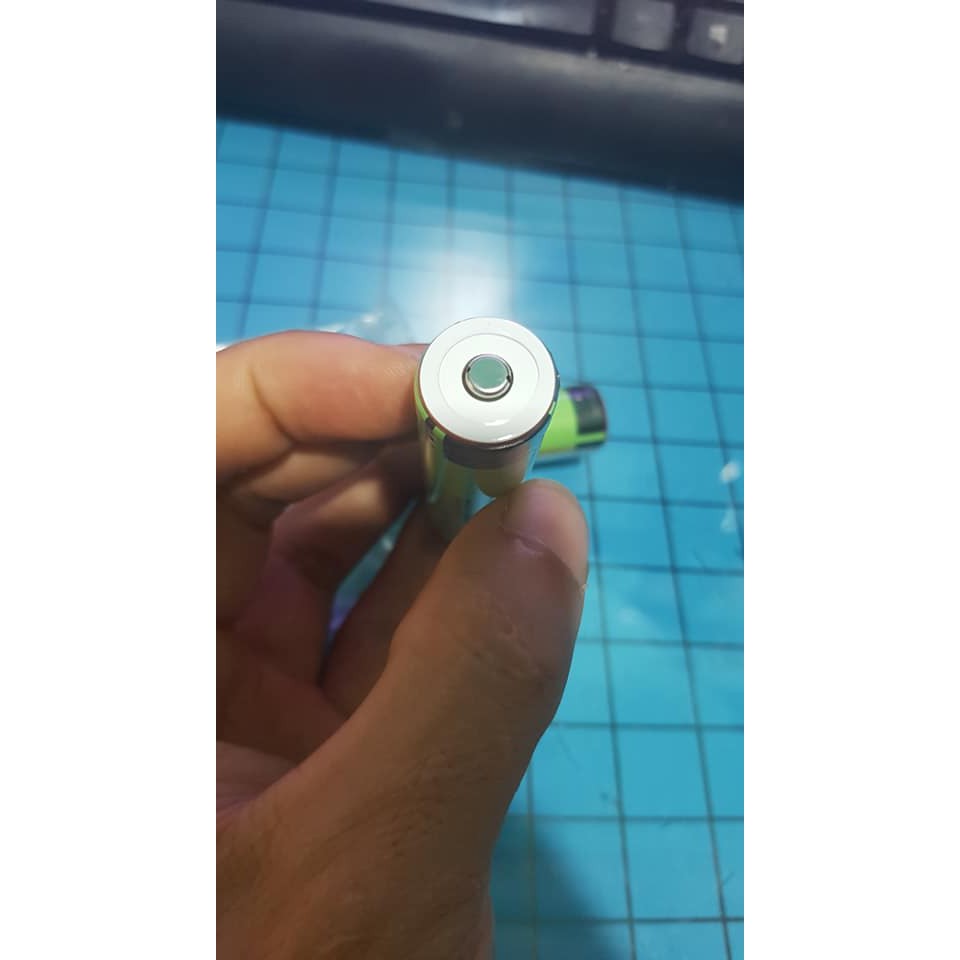 Pin 18650 3400mah đầu nhọn xả 10A cho đèn pin,box sạc,máy khoan