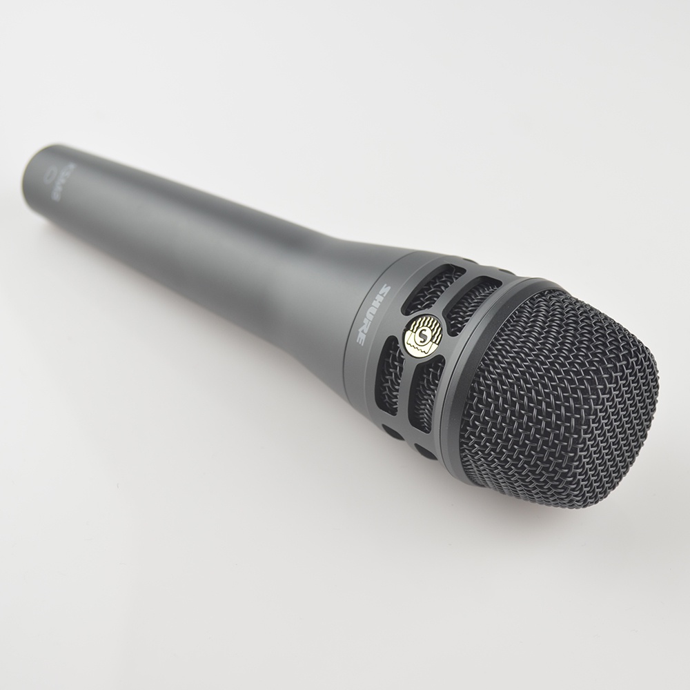 Micro Shure KSM8 Dùng Để Hát Trên Sân Khấu