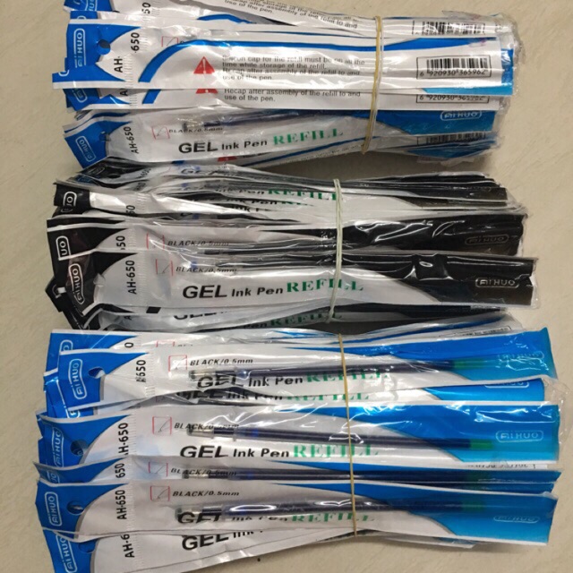 100 ruột bút thay được các loại bút nước, hàng loại rẻ. Có 2 màu, Xanh và Đen.