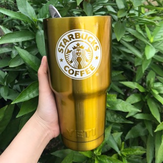 Ly nước Starbucks ( trả khách order )