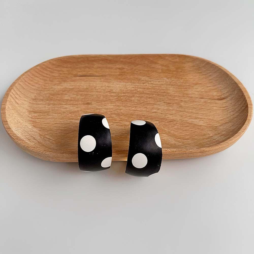 Khuyên Tai Tròn Họa Tiết Chấm Bi Phong Cách Hàn Quốc MXMUSTY Cortex Hoop