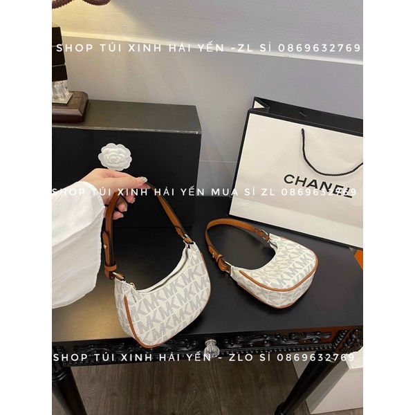 túi đeo vai, kẹp nách hoạ tiết mk trắng