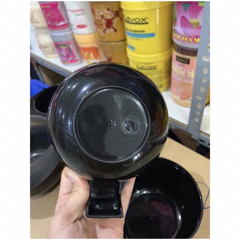 Chén nhuộm tóc chén nhựa pha hóa chất. chất liệu nhựa bền thiết kế nhỏ gọn quai cầm dài giá rẻ .