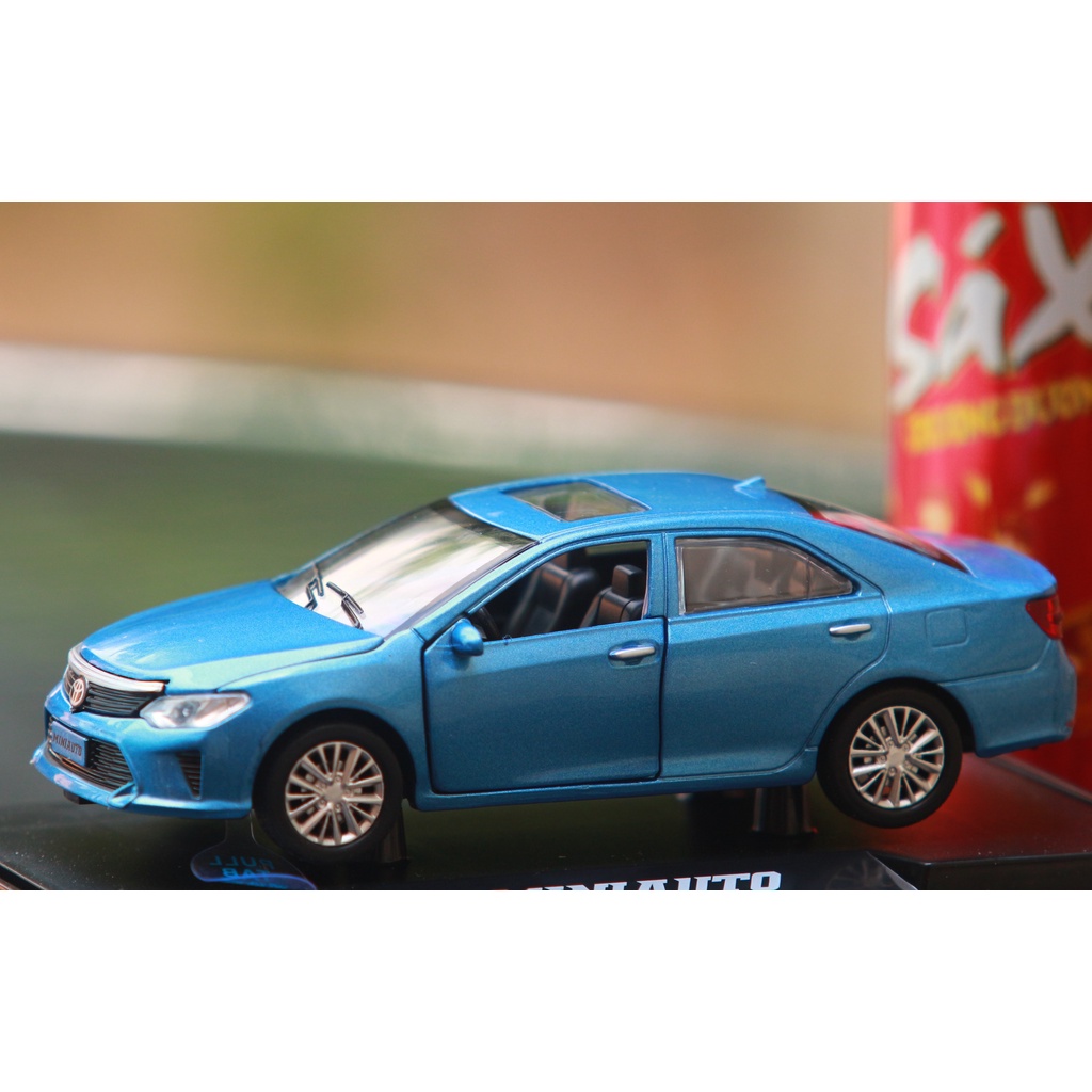 Đồ chơi Xe mô hình hợp kim Toyota Camry cao cấp tỷ lệ 1:32