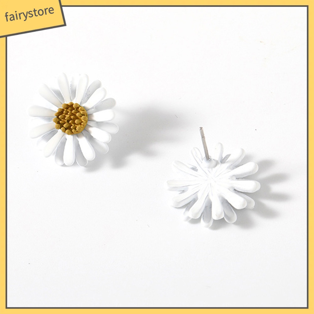 Khuyên Tai Hình Hoa Cúc Xinh Xắn Dành Cho Nữ
